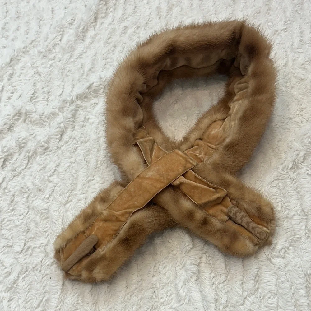 Vintage genuine Mink Fur Clip on Elegant Brown Collar scarf 35” long